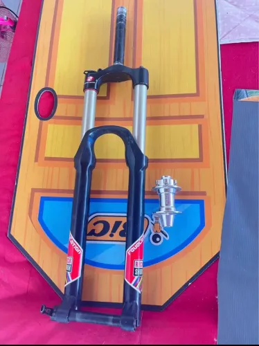 Suspensão Rock Shox Revelation Pike + Cubo gtk 20mm