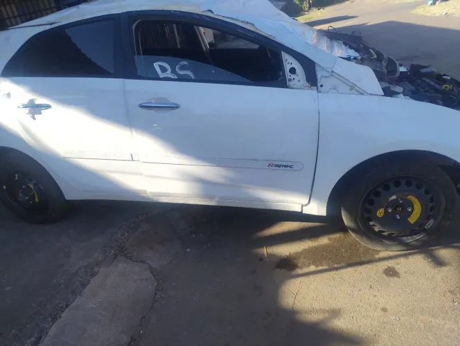 SUCATA - HB 20 X 1.6  AUTOMÁTICO 2018 VENDO PEÇAS 