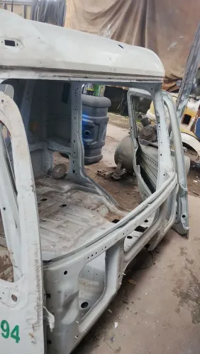 Cabine de MB arocs 2024 