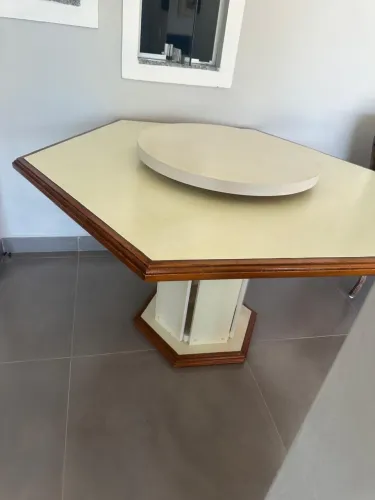 Vendo mesa com centro giratório