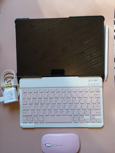 TABLET SAMSUNG A9+ COM 5G E WIFI. ELE ACOMPANHA MOUSE, TECLADO, CAPINHA, CARREGADOR