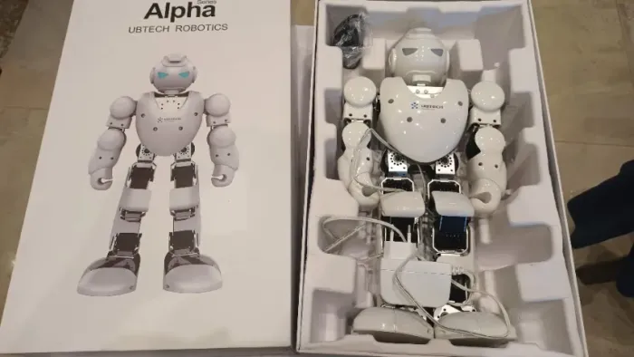 Robô Humanoide UBTech Alpha 1S V2.0 Completo na Caixa Original