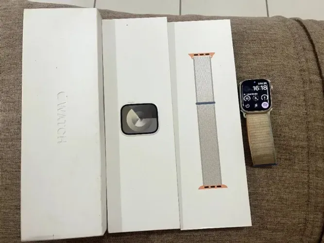 Apple Watch Series 9 41mm GPS + Cellular Cinza-Estelar (Com Caixa e Cabo)