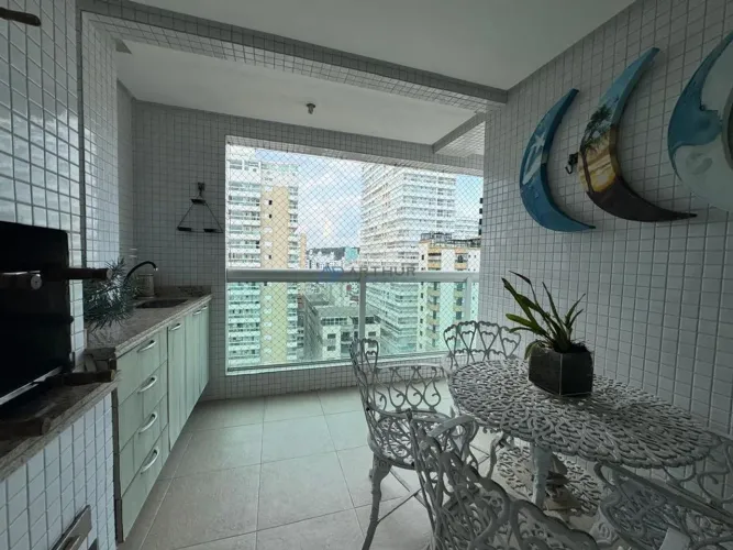 Apartamento à venda no Canto do Forte em Praia Grande com 02 Dorm., 01 Suíte