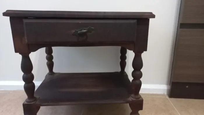 Mesa de cabeceira 