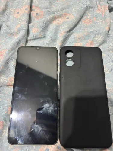 Moto e13