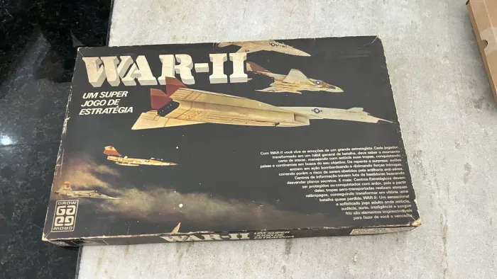 Jogo de tabuleiro- WAR antigo 