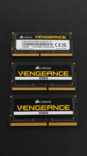 Memória RAM DDR4 CORSAIR VENGEANCE - (8GB) 2400mhz - Notebook