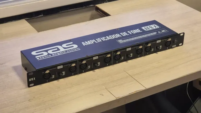 Amplificador De Fone Santo Angelo Af8-x 8 Canais Rack 1u