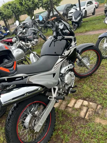 Vendo ou troco falcon 400cc