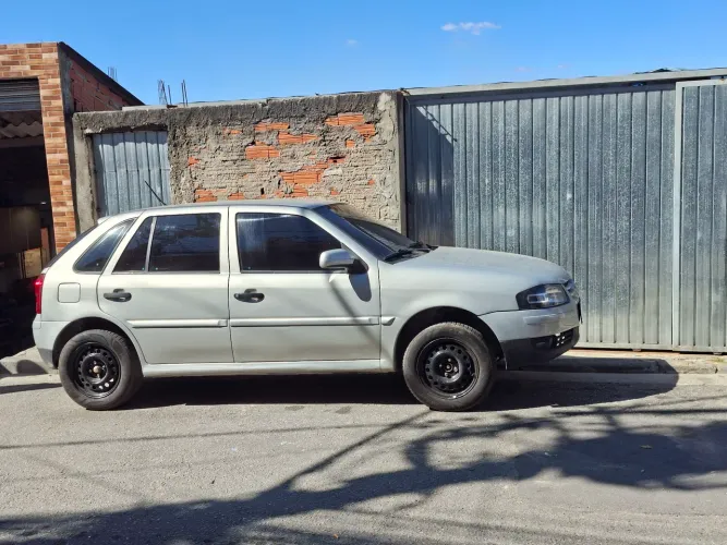 Volkswagen Gol Geração IV Titan 1.0 8V Total Flex Mec. 4P 2011