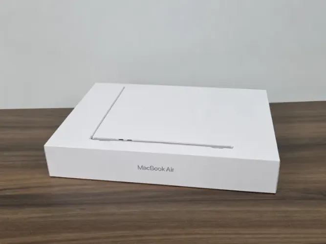 MacBook Air M5 novo