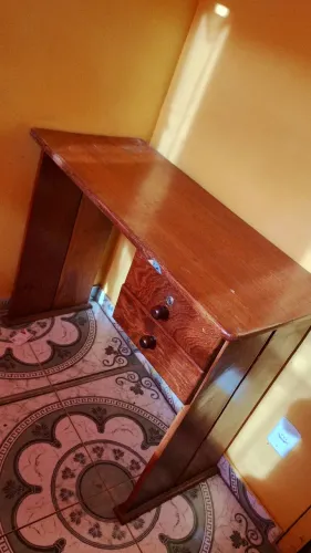 Escrivaninha de Madeira Maciça com 2 Gavetas - Muito Resistente