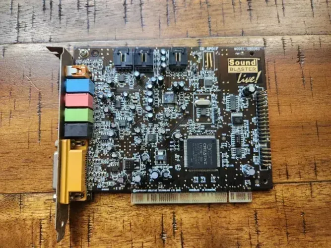 Placa De Som Sound Blaster Live! 5.1 Digital Model Sb0060