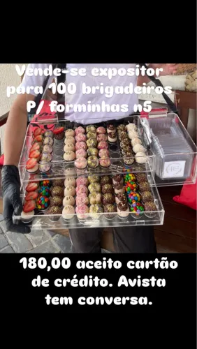 Expositor de brigadeiro 