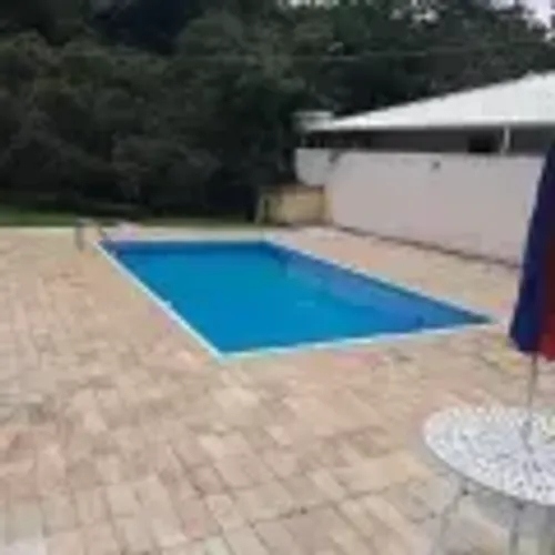 Excelente casa no Condomínio Vale do Ouro