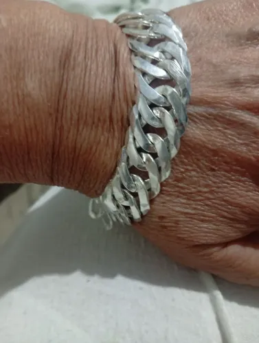 Corrente e pulseira estilo cubana pra maciça , 308gramas