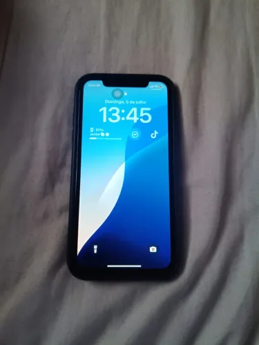 iPhone XR 128GB | 77% de Bateria | Funcionando | Câmera Traseira com Defeito