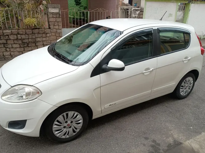 Fiat Palio Attractive 1.0 EVO Fire Flex 8V 5P 2013