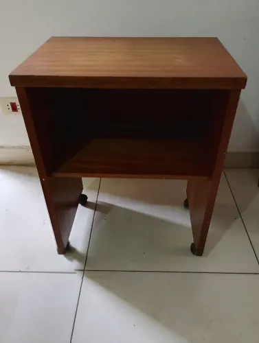 Bancada de apoio com rodinhas