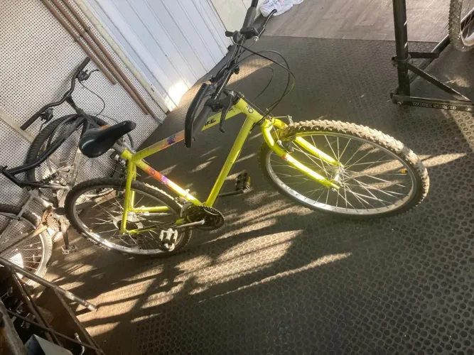 2 Monark M Bike Original de fabrica Mountain bike anos 90