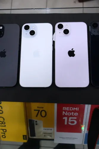 IPHONE 14 e 15 - 128GB ?