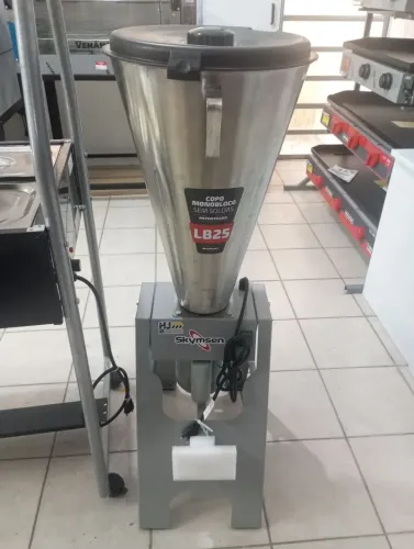NZ. Liquidificador 25 L com basculante SKYMSEN
