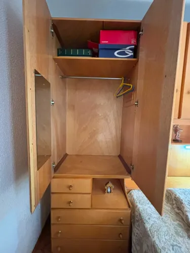 Quarto de Casal Completo (Guarda-roupa Ponte + Cabeceira) - Ótimo Estado