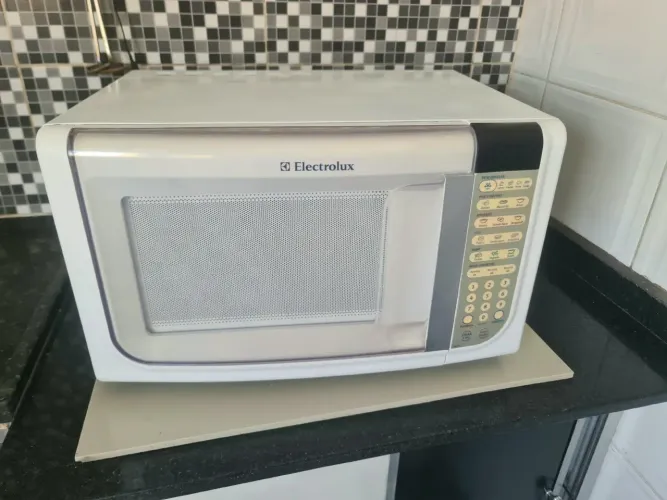 microondas Electrolux 31 litros otmo estado