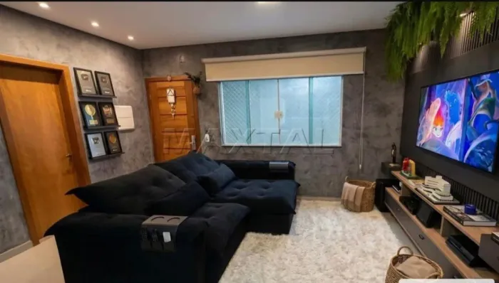 Casa em condomínio Fechado com 2 suítes, cozinha, sala, lavabo e 1 vaga