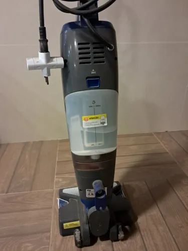 Extratora Higienizadora a Vapor e Aspirador Vertical WAP Wapore Up 1600W - Estado de Nova!