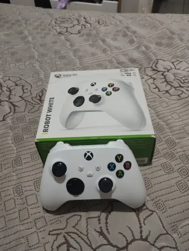Controle sem fio XBOX branco com caixa