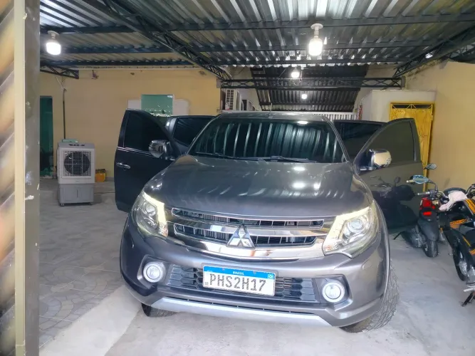 Mitsubishi L200 Triton Sport HPE-S 2.4 CD Dies. AUT 2019