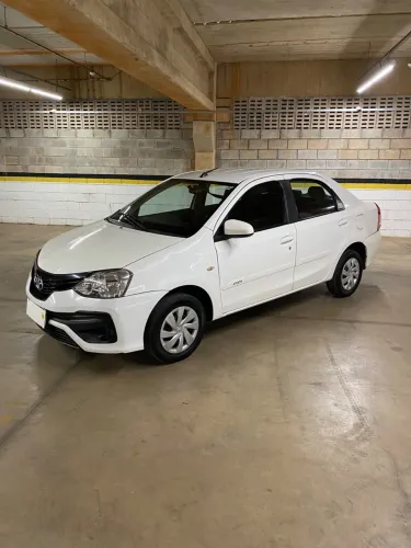 Toyota Etios X Sedan 1.5 Flex 16V 4P Mec. 2019