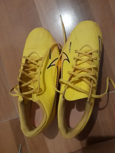 CHUTEIRAS NIKE ORIGINAIS À VENDA