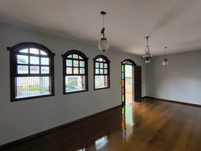 Casa para aluguel, 4 quartos, 1 suíte, 12 vagas, Jardim Riacho das Pedras - Contagem/MG