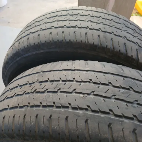 Par pneus Bridgestone 215/65/16 HT Dueler