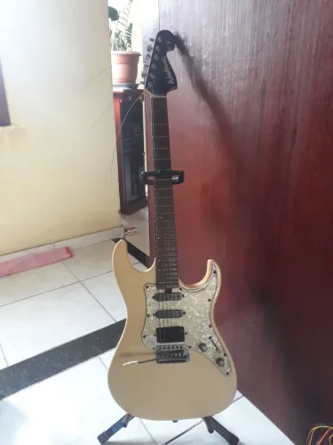 Troco minha guitarra por um computador