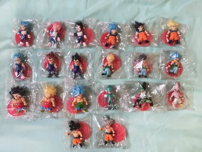 Coleção 21 Dragon Ball Z - Boneco De Ação Miniaturas Goku F