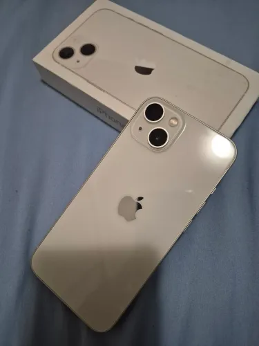 Iphone 13 com caixa. Muito novo.