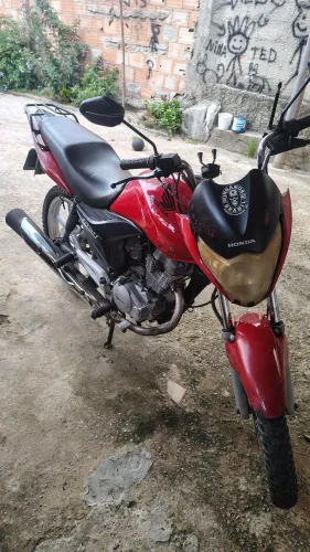 Moto Titan 150