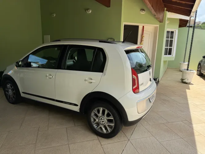 Volkswagen Up! Cross 1.0 T. Flex 12V 5P 2015