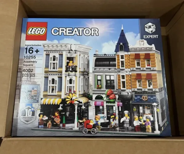 Lego Creator 10255 - Assembly Square