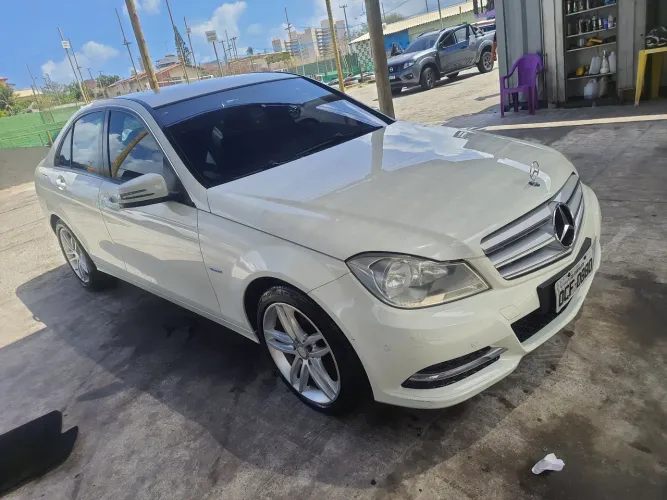 Mercedes-Benz C-180 CGI Classic 1.8 16V 156cv Aut. 2012