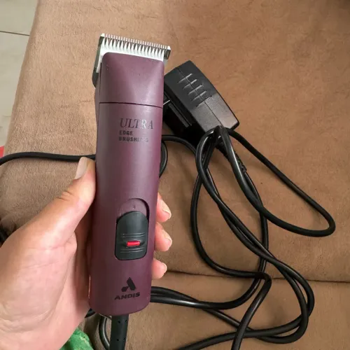 Máquina de tosa Andis AGC