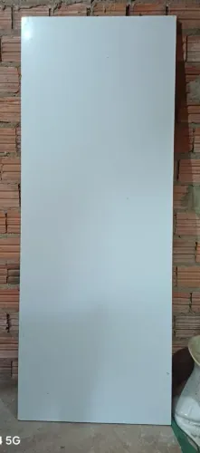 Vendo uma porta