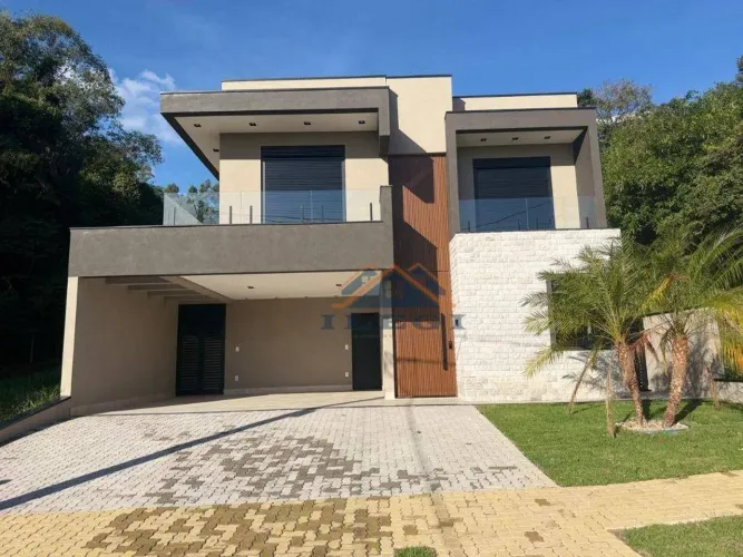 Casa à venda no Condomínio Reserva dos Jatobá - Louveira