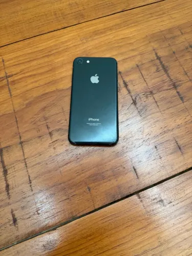 iPhone 8