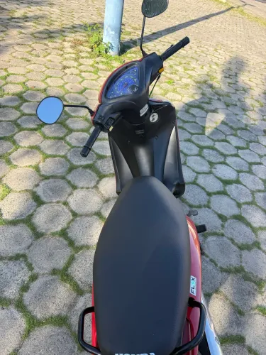 Moto biz semi nova em perfeito estado.