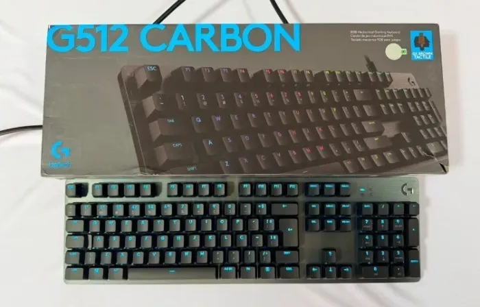 Teclado Mecânico Gamer Logitech G512 Carbon(Com NF e menos de 6 meses de uso)